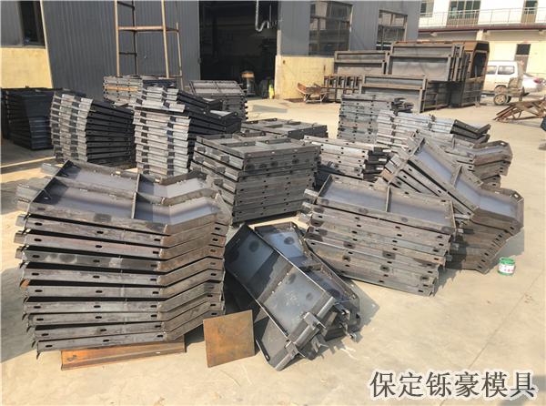 鋼防撞墻模具多少錢 鋼防撞墻模具多少錢
