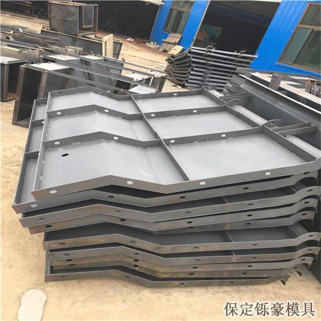 鋼防撞墻模具哪里有 鋼防撞墻模具哪里有